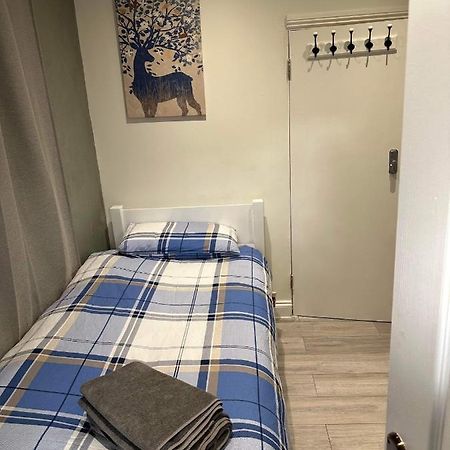 Guest&Rest 3 Apartment London Bagian luar foto