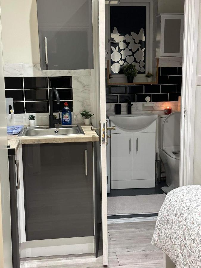 Guest&Rest 3 Apartment London Bagian luar foto
