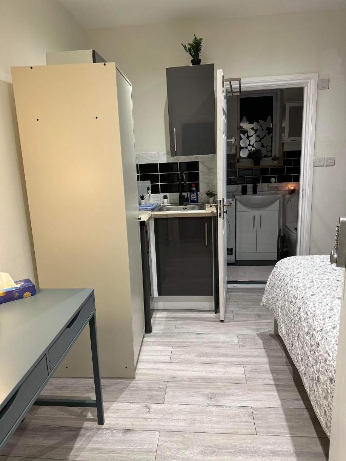 Guest&Rest 3 Apartment London Bagian luar foto