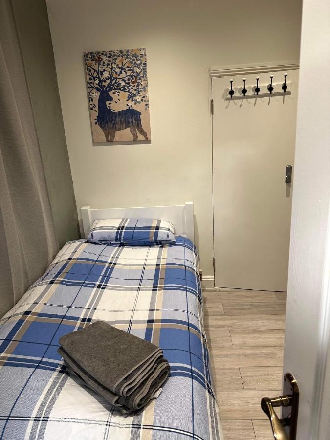 Guest&Rest 3 Apartment London Bagian luar foto