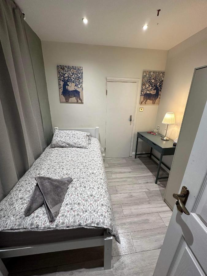 Guest&Rest 3 Apartment London Bagian luar foto