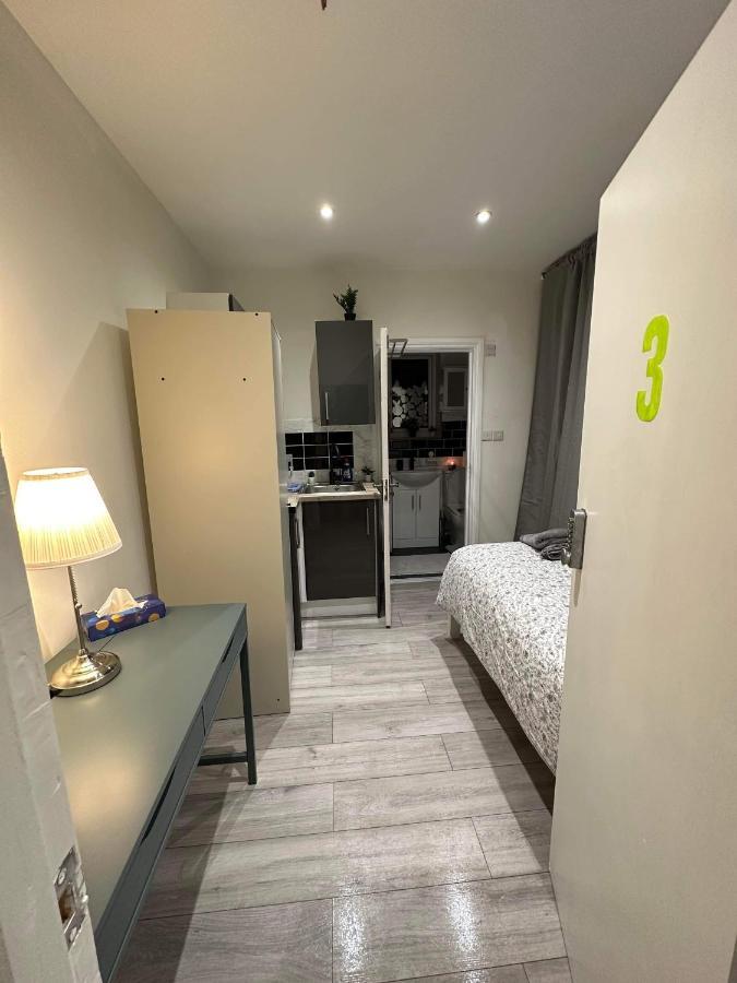 Guest&Rest 3 Apartment London Bagian luar foto